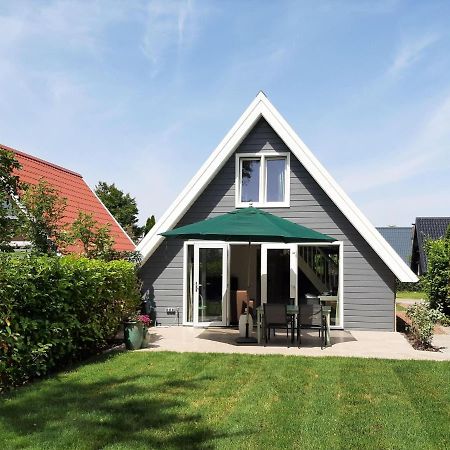 Stylish Holiday Home By The Sea Tuitjenhorn Eksteriør billede